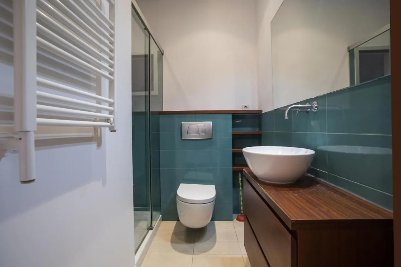 P2Sal1071- Elegant Apartment In Carrer De Salinas Βαρκελώνη