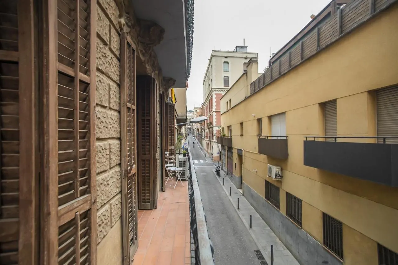 P2Sal1071- Elegant Apartment In Carrer De Salinas Βαρκελώνη